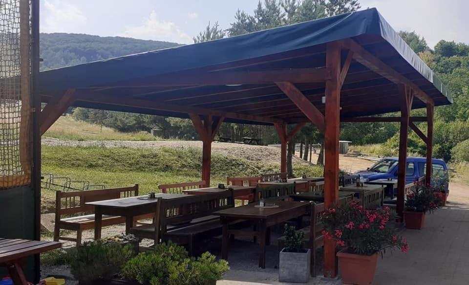 Penzion Zoo Pod Hresnou Kavecany Dış mekan fotoğraf